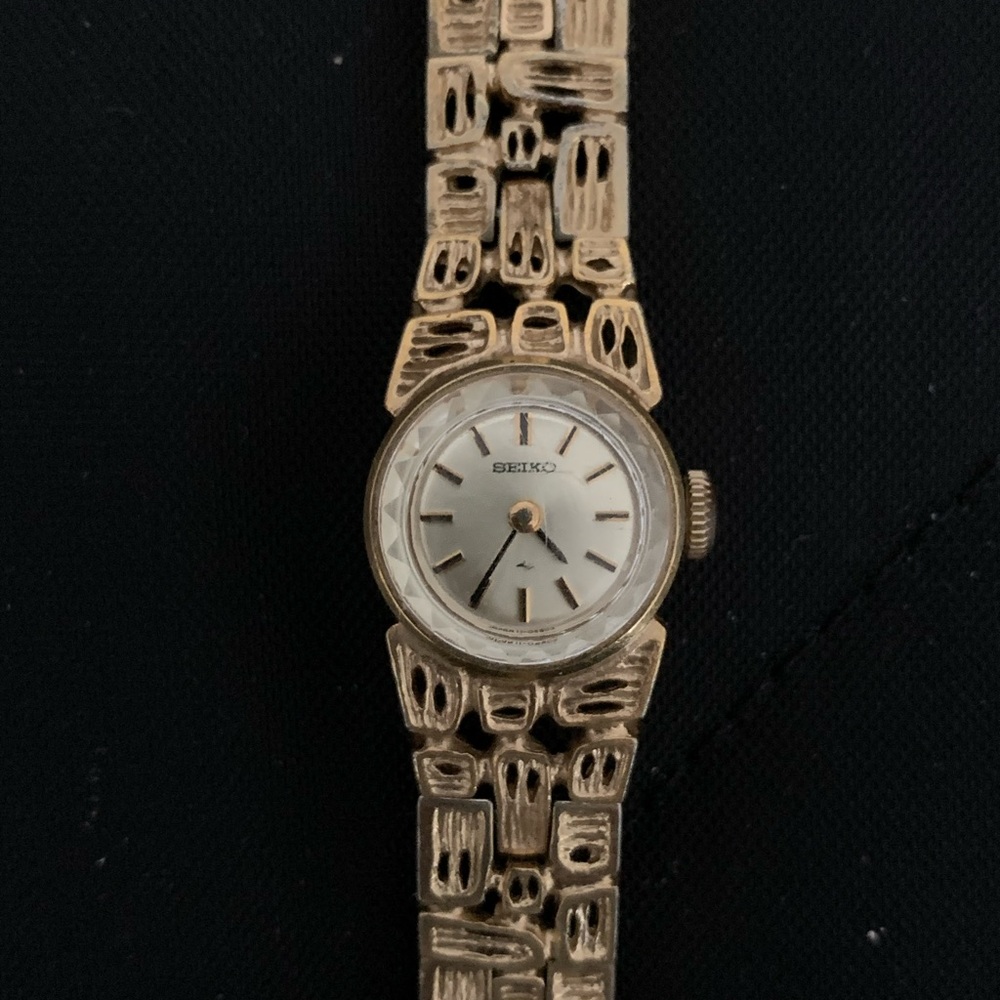 Seiko Gold Watch with Intricate Band